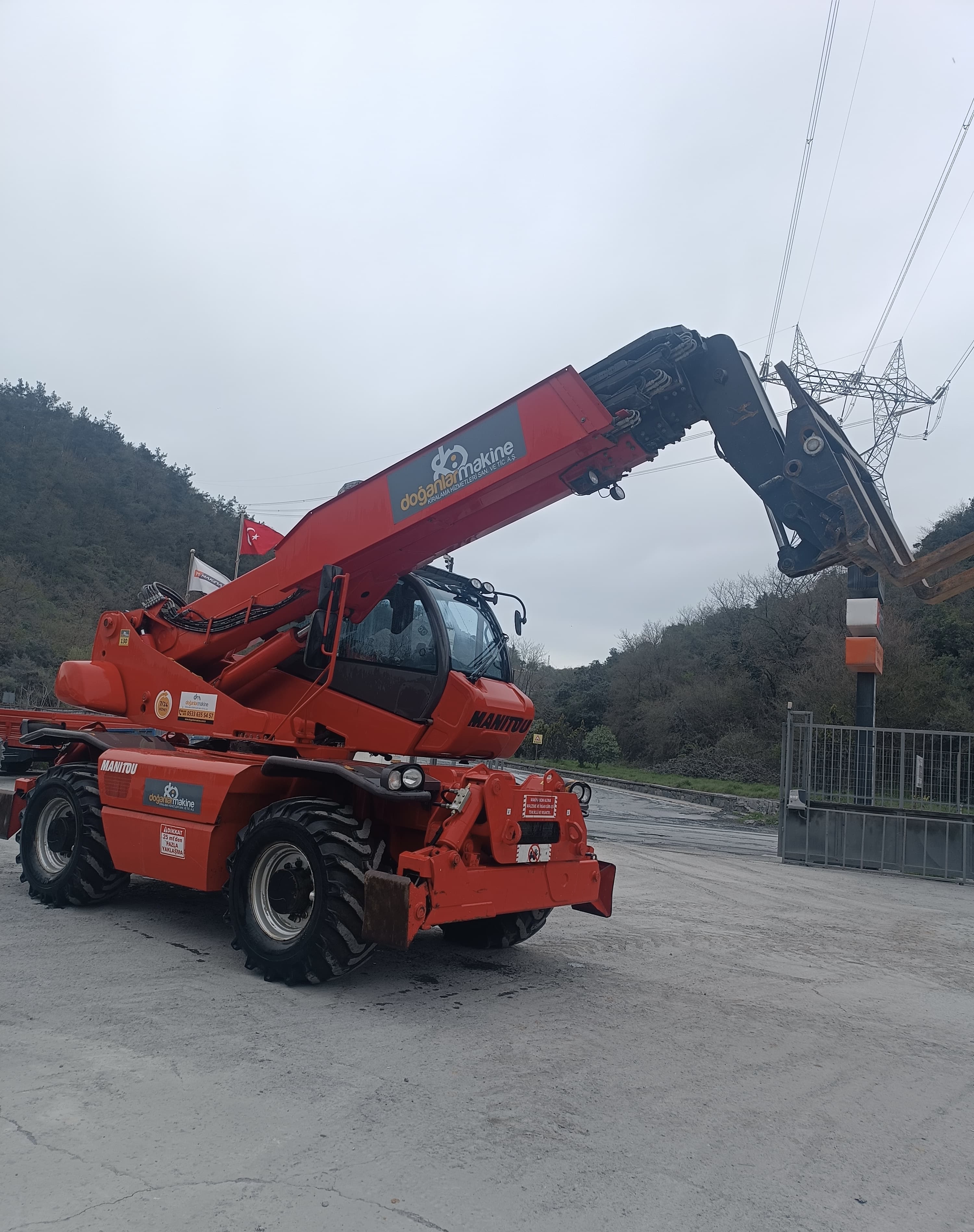 SATILIK FULL MANİTOU MT-X 2150 2017 MODEL8000 SAATTE dm130